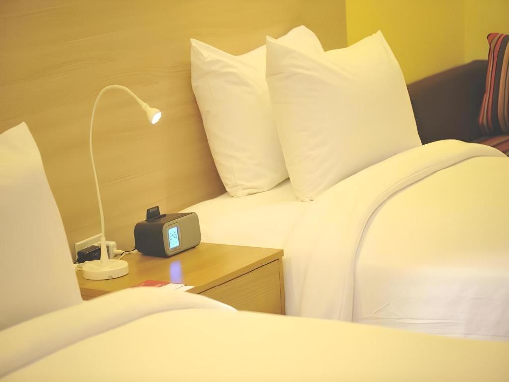 R-Con Hotel @ Siam Pattaya Buitenkant foto