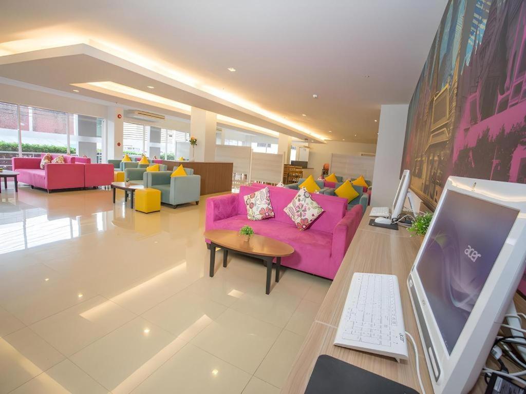 R-Con Hotel @ Siam Pattaya Buitenkant foto